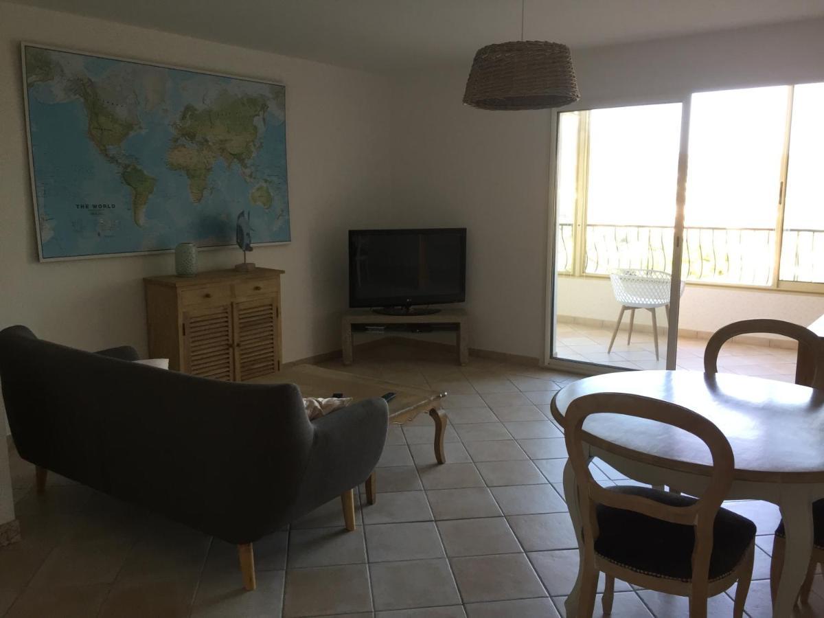 Vacances Ideales Limite Sanary Sur Mer !! Logement Partage Shared Accommodation Олиул Екстериор снимка