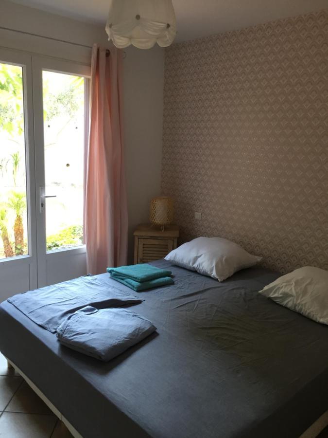 Vacances Ideales Limite Sanary Sur Mer !! Logement Partage Shared Accommodation Олиул Екстериор снимка